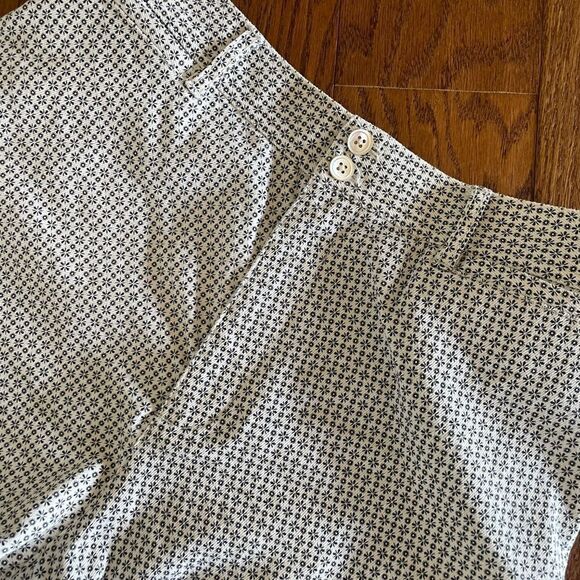 B&W printed shorts - Picture 4 of 4